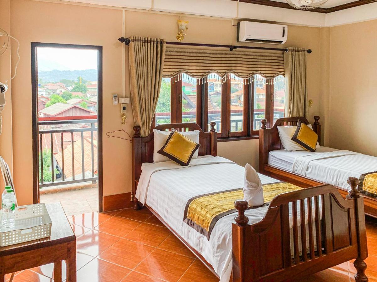 Bountang Mountain View Riverside Hotel Vang Vieng Exterior photo