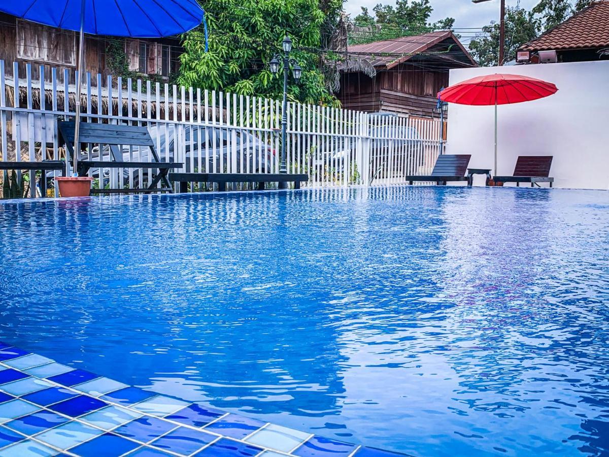 Bountang Mountain View Riverside Hotel Vang Vieng Exterior photo