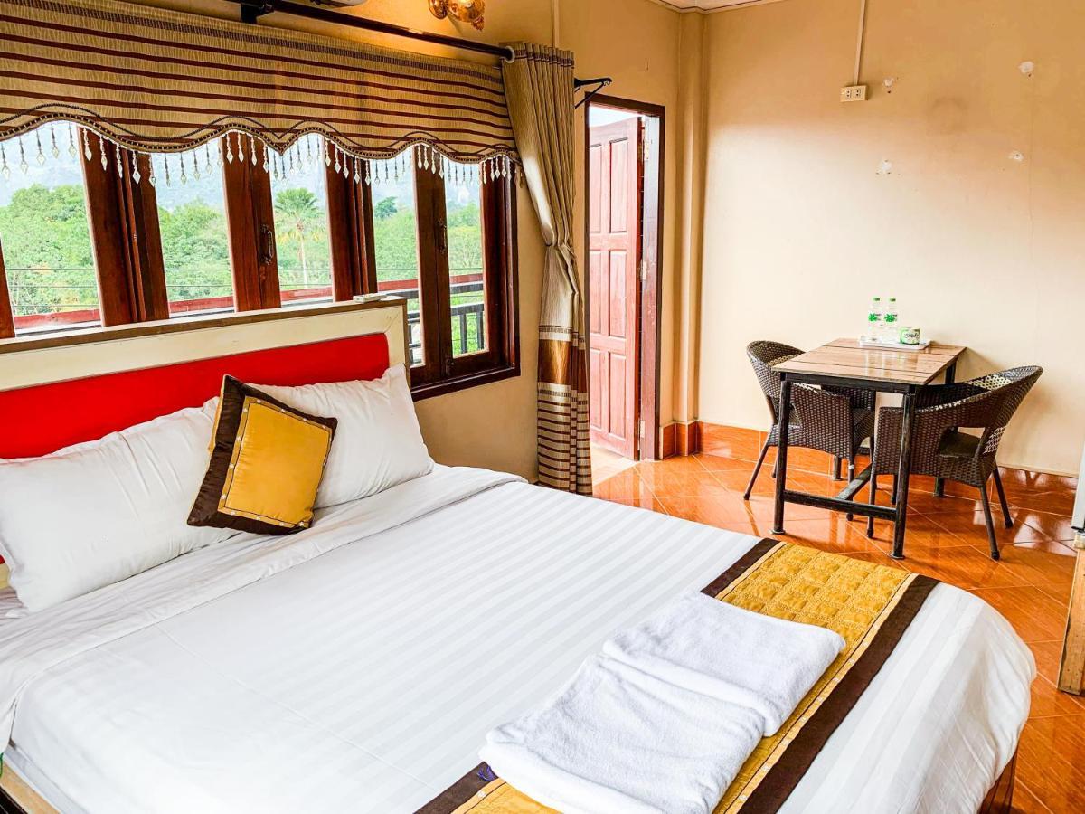 Bountang Mountain View Riverside Hotel Vang Vieng Exterior photo