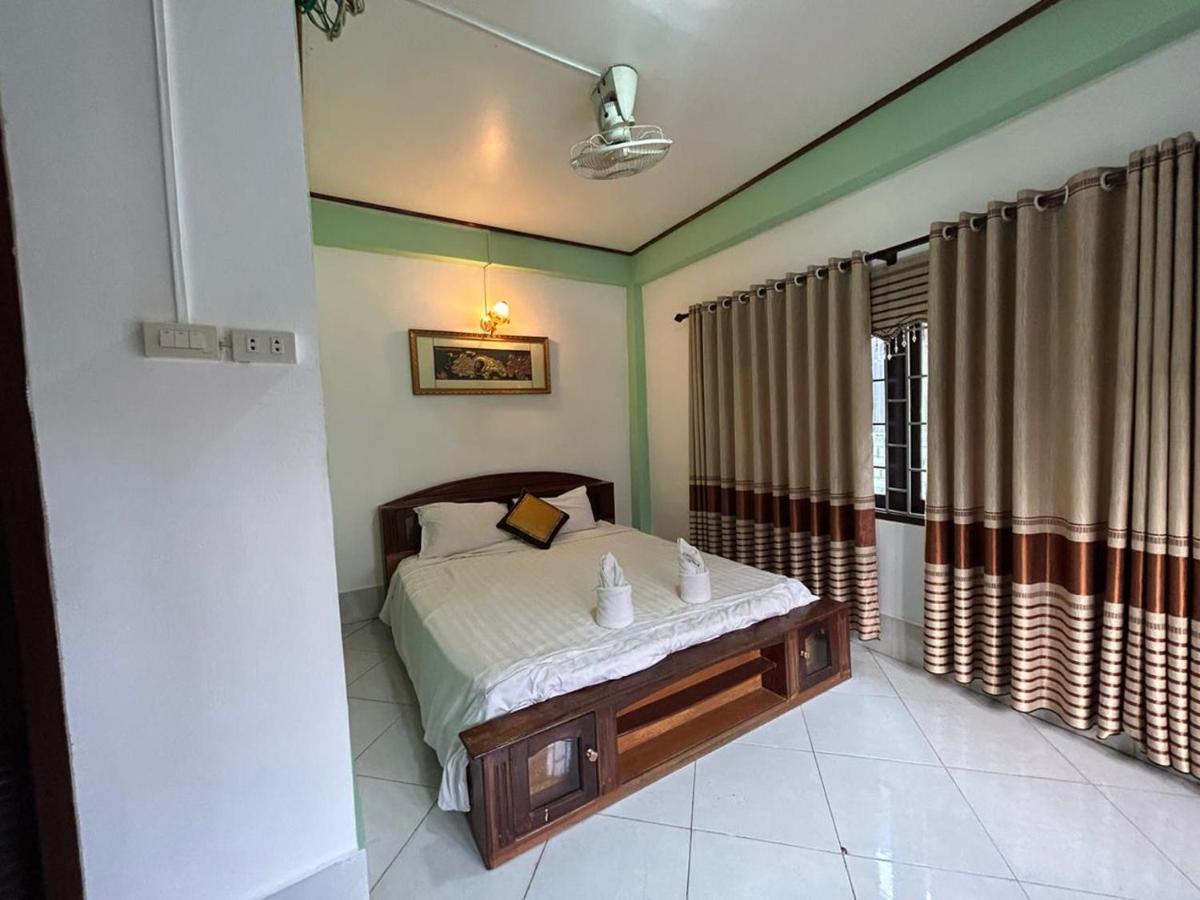 Bountang Mountain View Riverside Hotel Vang Vieng Exterior photo