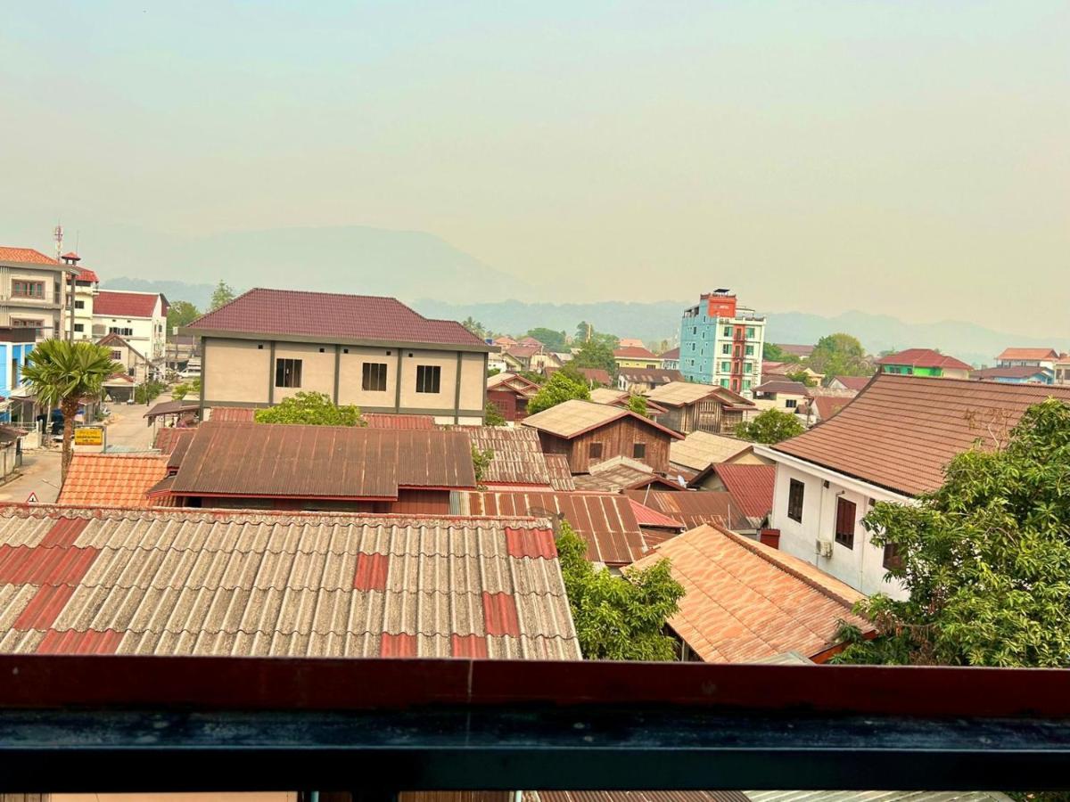 Bountang Mountain View Riverside Hotel Vang Vieng Exterior photo