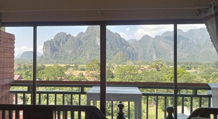 Bountang Mountain View Riverside Hotel Vang Vieng Exterior photo