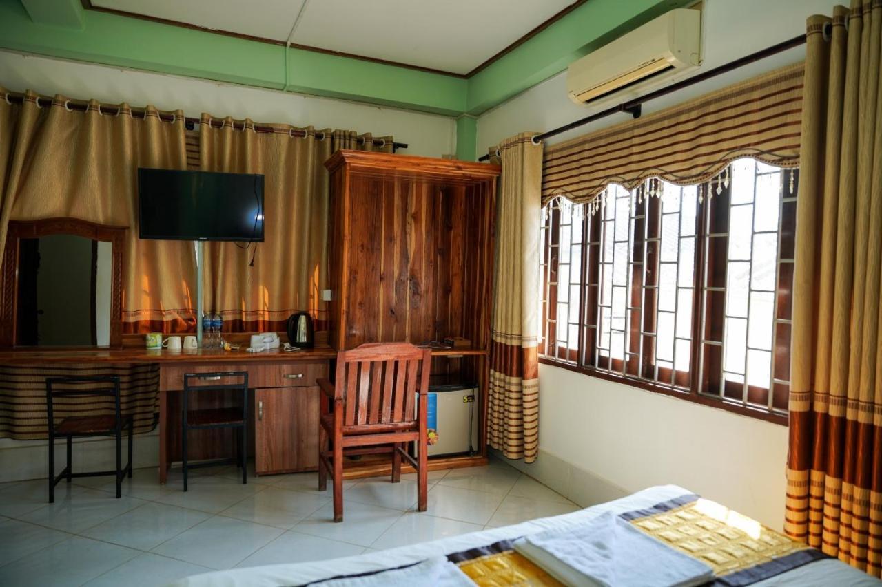 Bountang Mountain View Riverside Hotel Vang Vieng Exterior photo